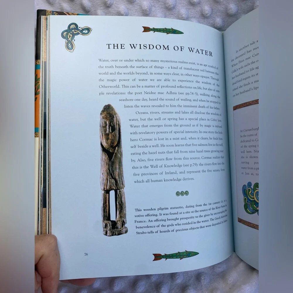 Book: The Celtic Book of Living and Dying, An Illustrated Guide to Celtic Wisdom - Picture 6 of 6